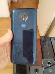 Lot of 8 Motorola Moto Z2 / G7 Power and other For parts