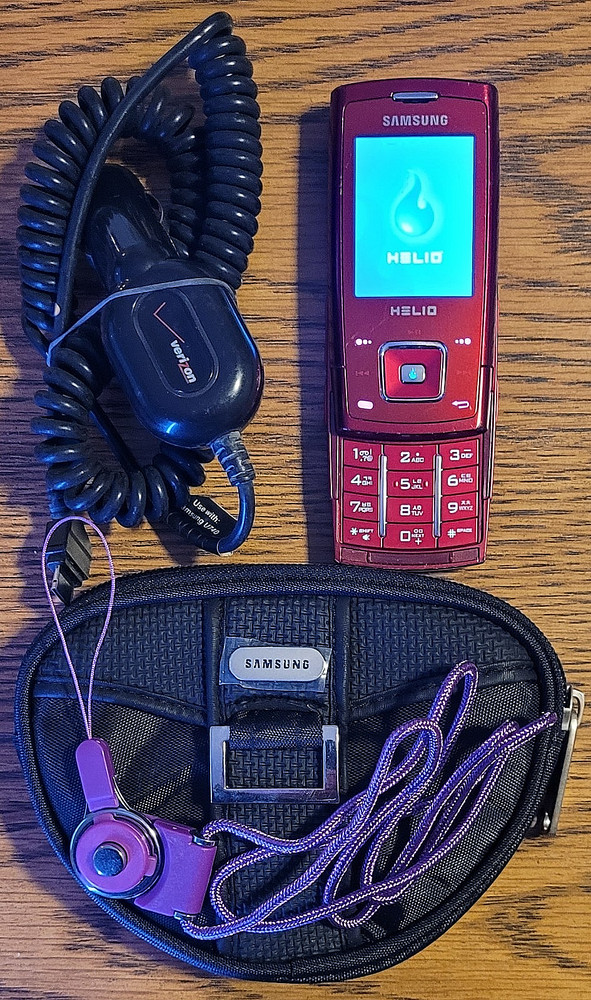 Samsung Helio Heat SPH-A303 – Red ( Helio ) Super Rare CDMA Slider Phone Bundled
