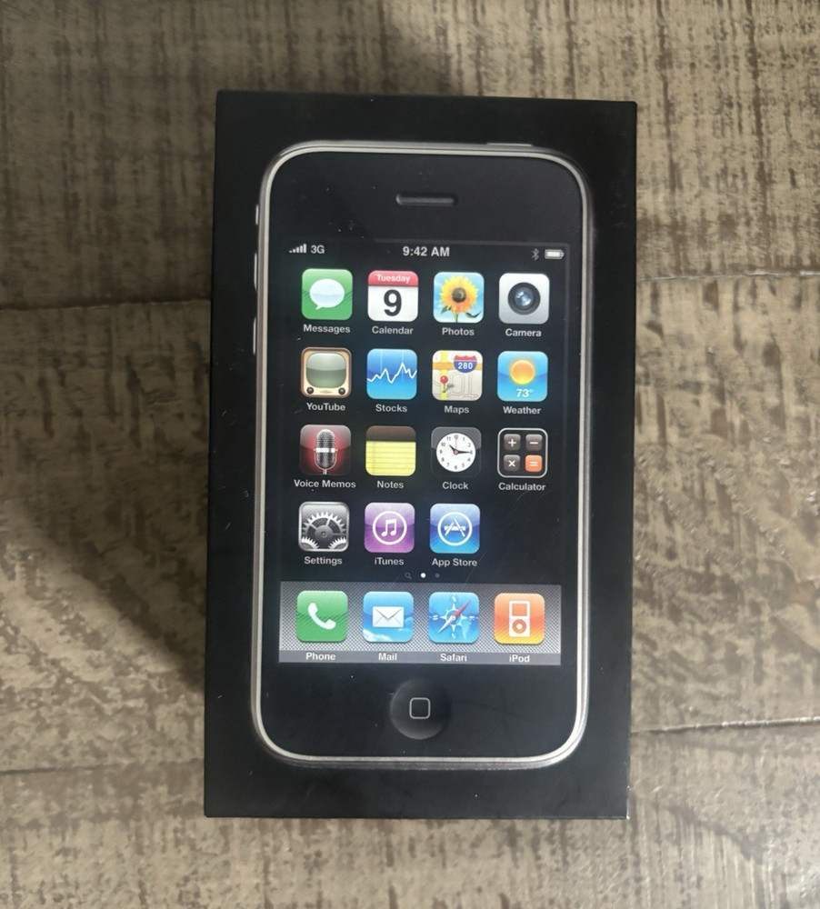 Apple iPhone 3G Box with Earbuds and Manual