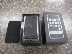 Apple 1st Generation iPhone 2G 8GB MA712LL/A A1203 in box – Mint Condition