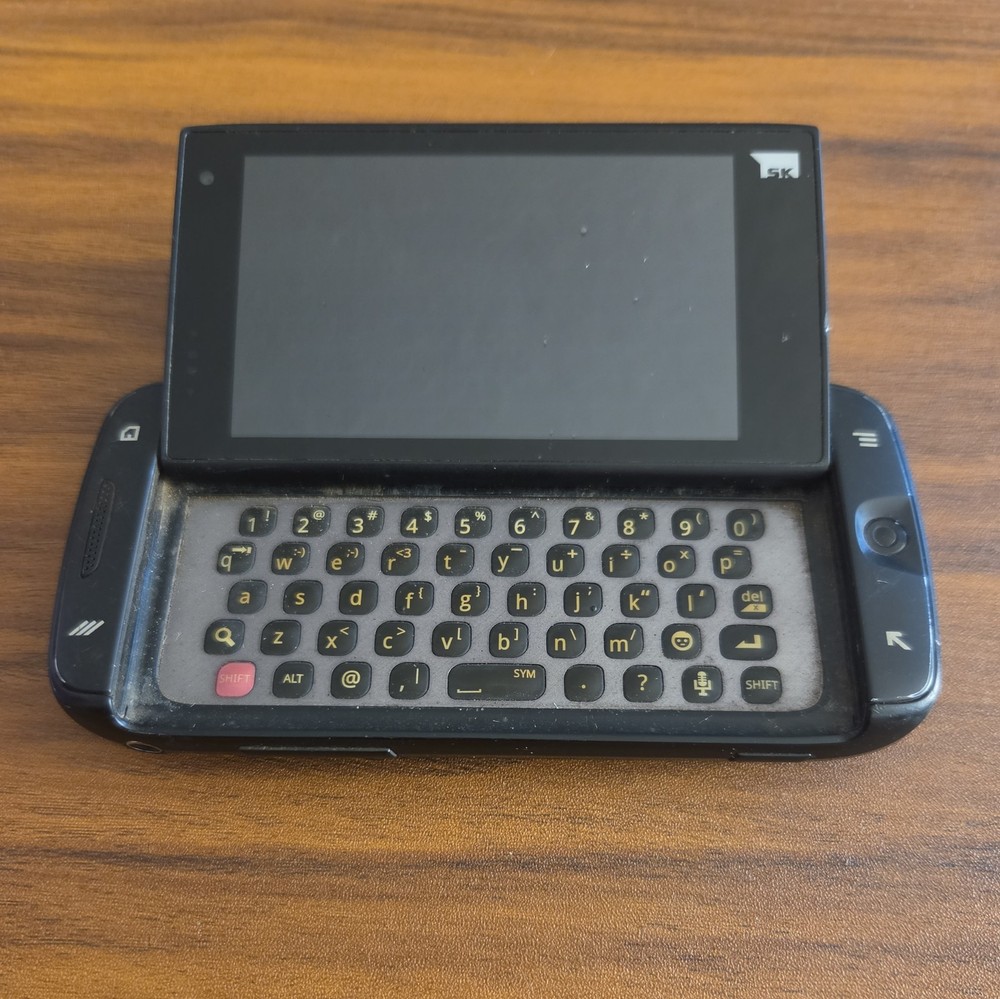 Samsung Sidekick (T-Mobile) Early Smartphone – Parts Only Untested.