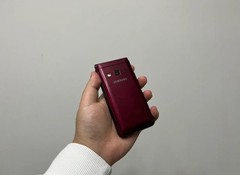 Samsung Galaxy Folder 2 SM-G1650 Dual-SIM Android Mobile Flip Phone Unlocked RED