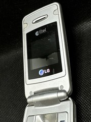 LG AX275 – Silver and Black ( Alltel ) Very Rare Cellular Flip Phone