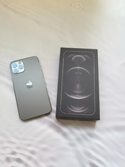 With face ID Apple iPhone 12 Pro -128GB/256GB -lots of colors (Unlocked)