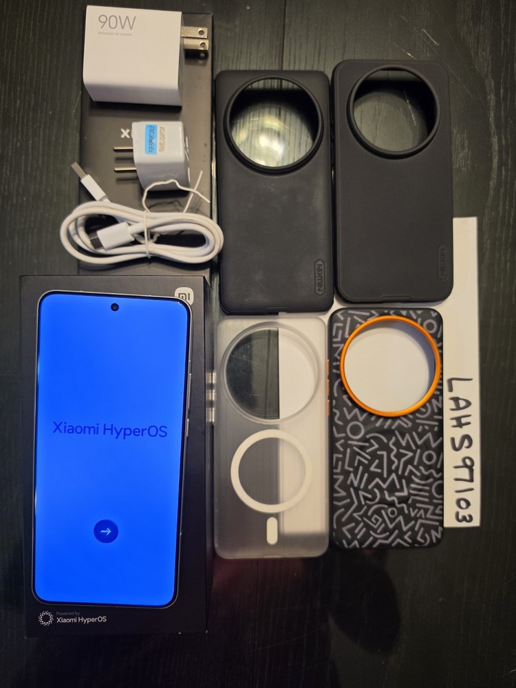 Xiaomi 15 Ultra 512GB White (Global ROM) + 4 MagSafe Cases – Unlocked