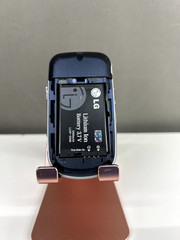 LG VX8360 Verizon Flip Phone – Working / Clean / Basic Phone