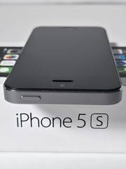 Apple iPhone 5S Space Gray Smartphone Not Turning on Phone Needs Repair A1533