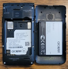 Alcatel MyFlip A405DL – Gray ( TracFone ) 4G VoLTE Flip Phone – Great Shape