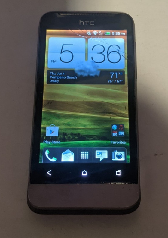 HTC One V – 4GB (US Cellular) See Below