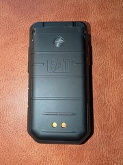 CAT S22 FLIP – 16 GB – Black (T Mobile) || Black and Red