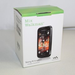 Sony Ericsson Mix Walkman WT13i Green Black 2G Cell Phone