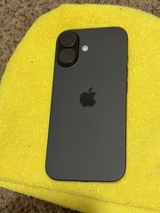 Apple iPhone 17 Black *LOCKED*READ*