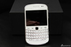 Unlocked Original BlackBerry 9900 Bold Touch 8GB 3G Smartphone