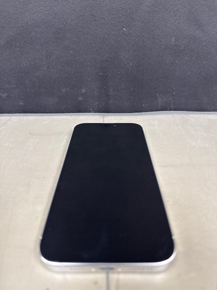Apple iPhone 16 Pro, US Version, 1TB, Desert Titanium – *For Parts*