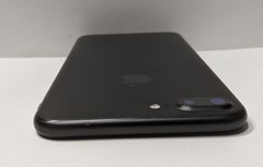 Apple iPhone 7 Plus -32GB – T-Mobile – STUCK IN BOOT LOOP- FOR PARTS ONLY -A1784