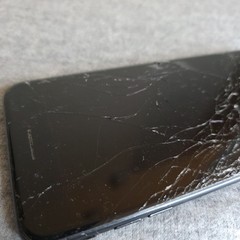 Apple iPhone 7 Plus – FOR PARTS OR REPAIR Cracked Screen A1784