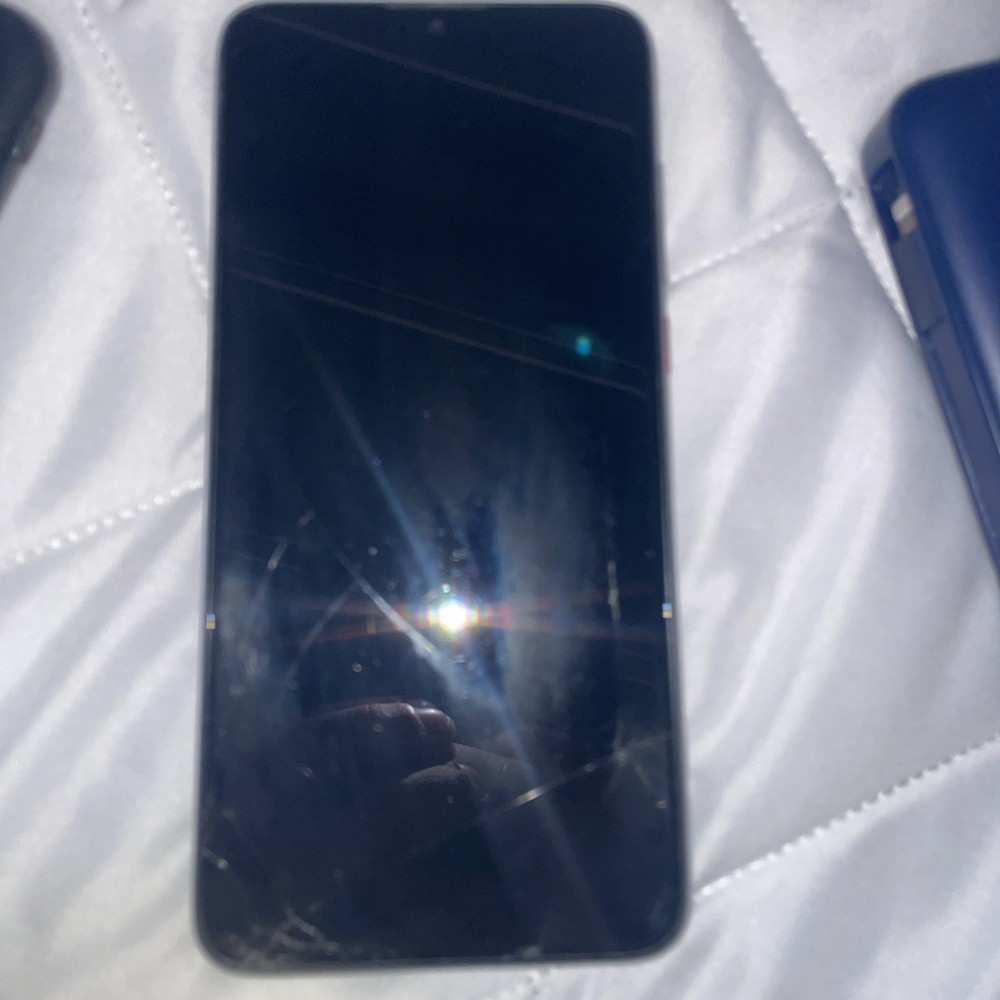 T Mobile Revvl 4 Phone crack in Screen 32gb