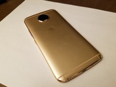 Motorola Moto G5S Plus – 32 GB – Gold (Factory Unlocked) (Good, Some Scuffs)