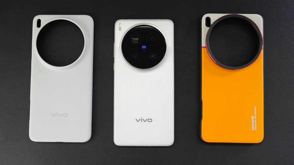 Vivo X200 Ultra 16GB 1TB CN Silver Factory Unlocked 100 % Battery Health |