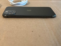 Apple iPhone 11 Pro – 64GB – Space Gray Unlocked A2160 CDMA + GSM READ