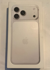Apple iPhone 17 Pro Max A3257 – 256GB – Silver -!!! Check ESN!!