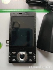 Sony Ericsson w995 w995i 3G WIFI Bluetooth GPS 8MB Camera mobile Keyboard phone