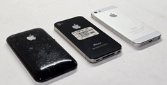 Lot of 3 Apple iPhone 3G A1241 16GB / A1349 16GB / A1533 (For Parts or Repair)