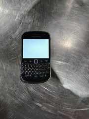 BlackBerry Bold 9900 – 8 GB – Black (Telus) (CA) FOR PARTS ONLY