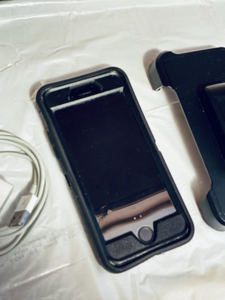 Apple iPhone SE (2nd Generation) Used