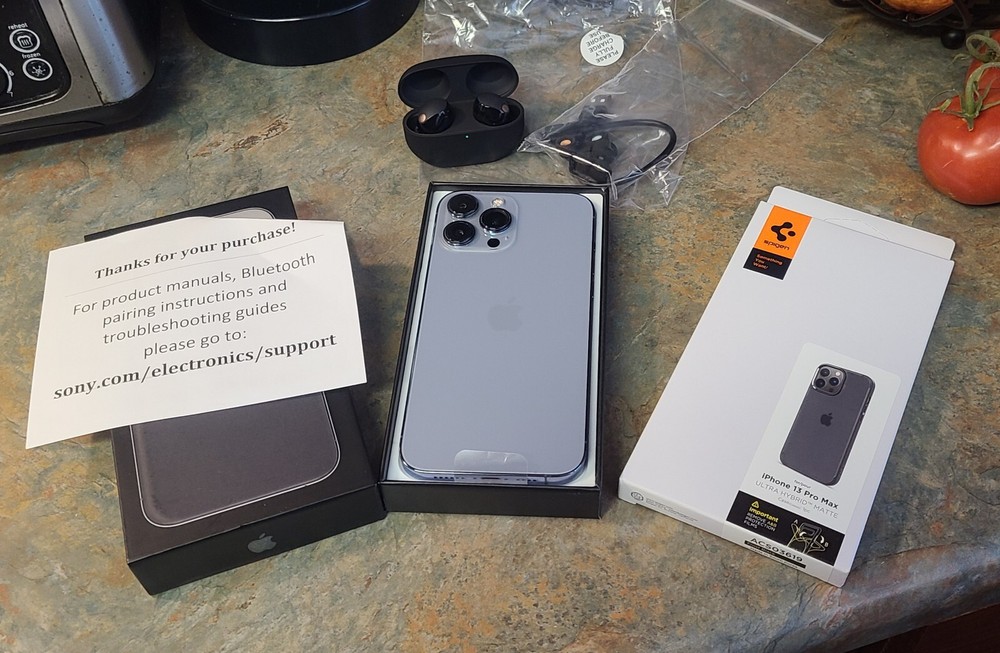 Apple iPhone 13 Pro Max A2484 256GB Unlocked Smartphone & Sony WF1000XM5 Bundle