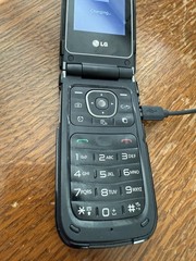 LG A340 – Black (AT&T) Cellular Flip Phone. Works & Charges.