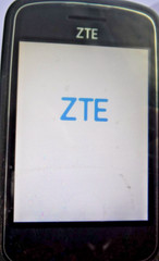 Vintage Tracfone Z233VL Black 4G Camera Flip Cell Phone No Card