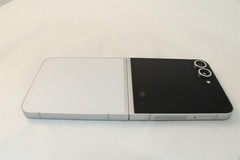 Samsung Galaxy Z Flip6 F741U1 Factory Unlocked AT&T T-Mobile Verizon 7636106