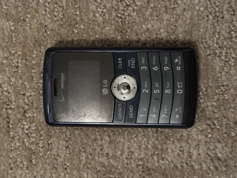 LG enV3 VX9200 Flip Phone Blue, Verizon