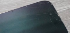 Apple iPhone Air – 256 GB – White (Verizon) – FOR PARTS – Cracked Front – READ