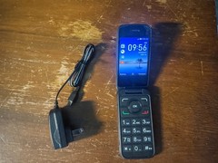 Alcatel SmartFlip 4052R – Gray and Black ( AT&T ) 4G flip phone