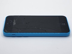 Apple iPhone 5C – Smartphone – READ!