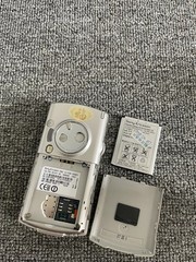 Sony Ericsson P990 (2006) 64M only 2G 3G networks GOOD english phone