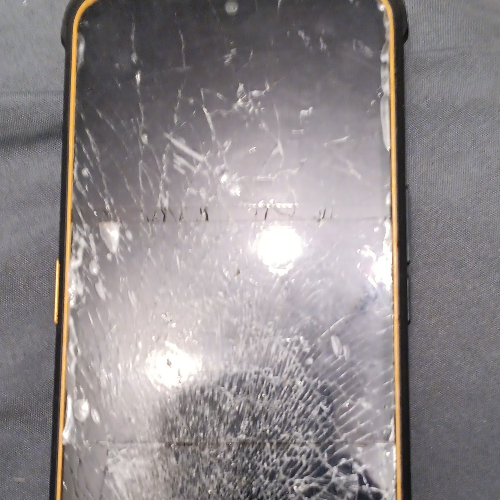 AGM AGM M1 Rugged Smartphone Cracked Screen 64MB Black Gold For Parts