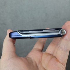 Motorola RAZR V3 Blue Flip Cell Phone Tested Working Battery Included