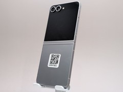 Samsung Galaxy Z Flip6 SM-F741U 256GB Silver Shadow AT&T Unlocked W088405