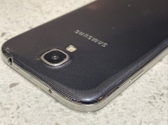 Samsung Galaxy S4 GT-i9500 16GB 4G 5.0″ 13MP Cam 2GB Ram All Parts Genuine✅