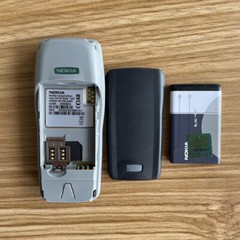 Nokia 1100 Unlocked GSM900/1800MHz Flashlight cheap cellphone +1 Year WARRANTY