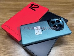 Unlocked OnePlus 12 5G 512GB/1TB 6.82” DualSIM Android14 IP65 Googleplay Phone