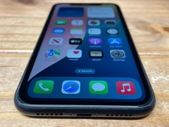 Apple iPhone XR – 128 GB – Black (GCI Locked) A1984 – Works – 79% Bat.