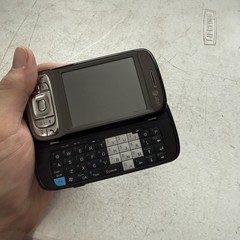 HTC Tilt 8925 / TyTN 2 II KAIS100 3G GSM Black ( AT&T ) Smartphone