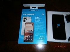 AT&T Motivate Pro 5G with prepaid reloadable card Top condition!