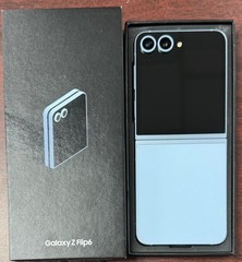 Pre-Owned 8/10 – Samsung Galaxy Z Flip6 5G F741U 256GB (Unlocked) – Blue