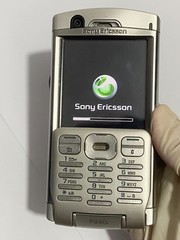 Sony Ericsson P990i 2G Unlocked GSM 900/1800/1900 3G UMTS 2100 Mobile Phone
