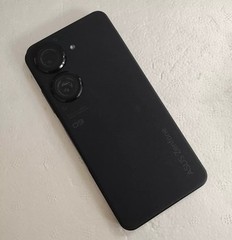 GOOD ASUS Zenfone 9 – 128 GB /256GB – (Unlocked) 5G Android phone